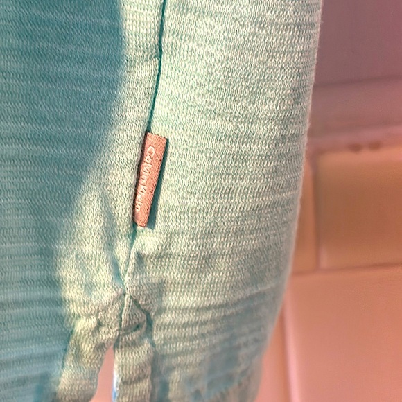 Calvin Klein 2 button ss polo shirt. Size large 100% cotton - Picture 5 of 6